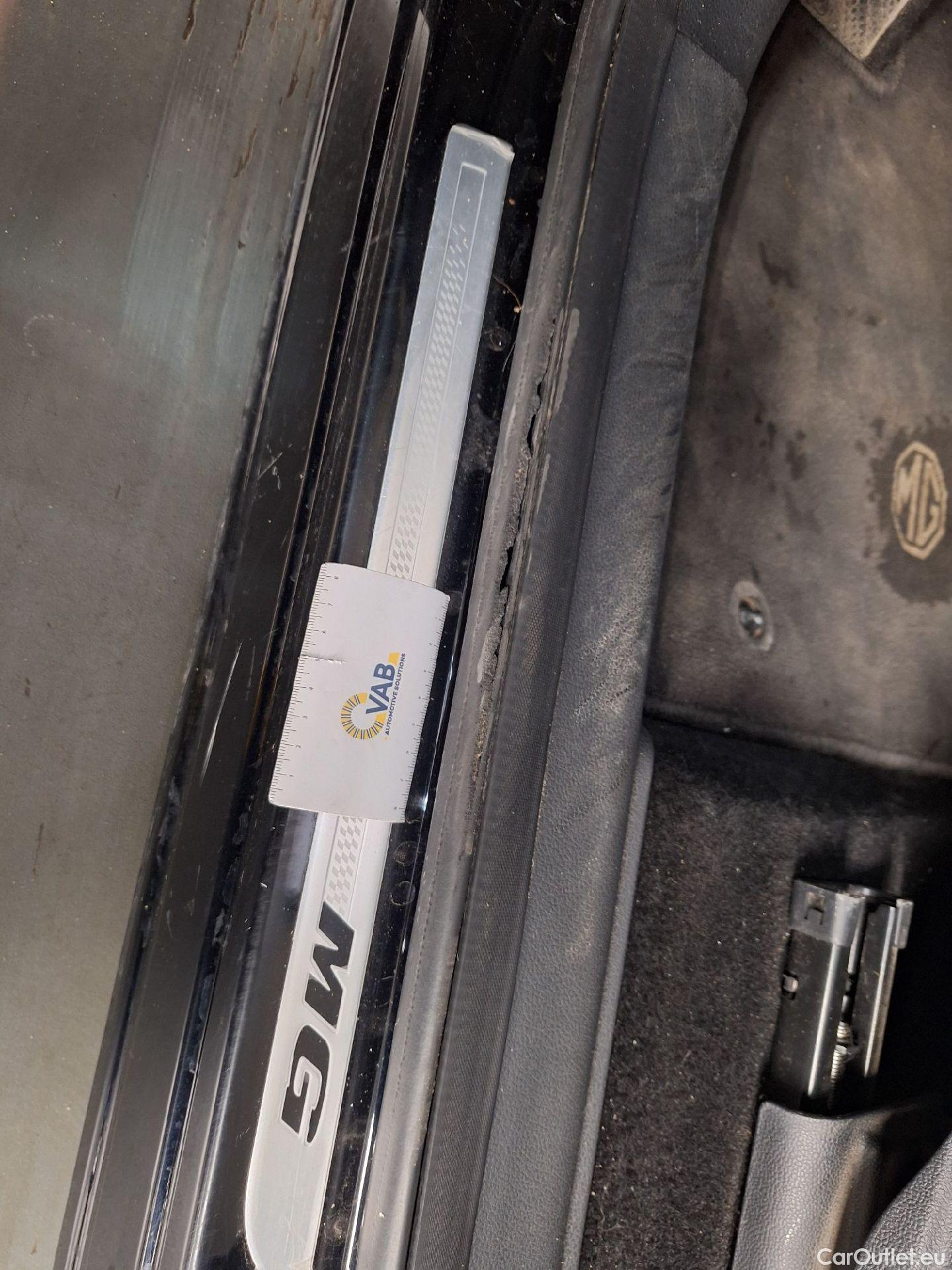  MG  EHS MG,  '20 PHEV, MG  1.5T Luxury 5d #31