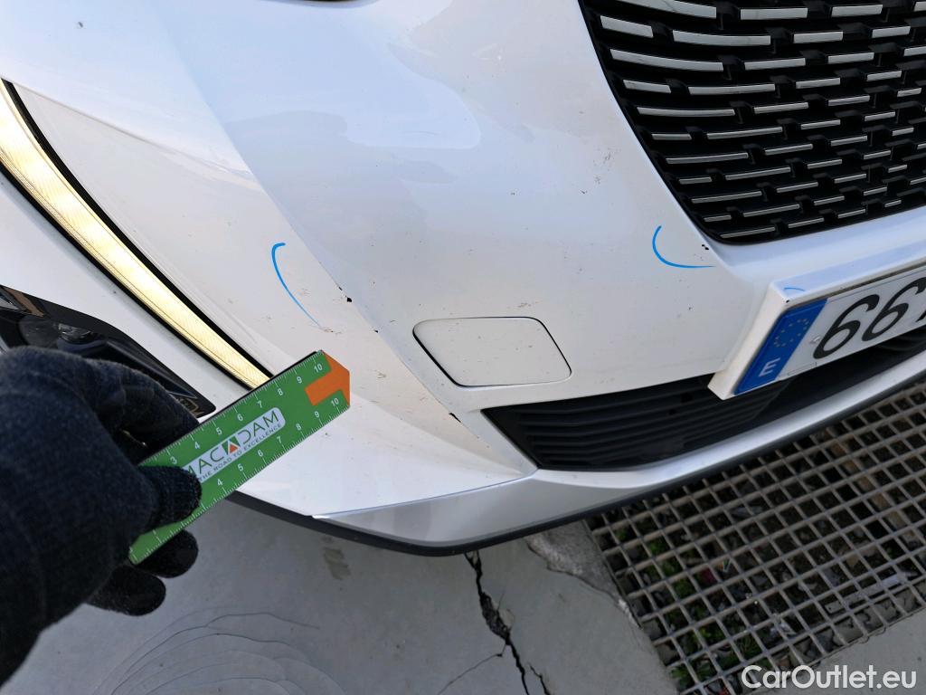  Peugeot  2008 PEUGEOT  / 2019 / 5P / todoterreno Allure Pack BlueHDI 130 S&S EAT8 #21