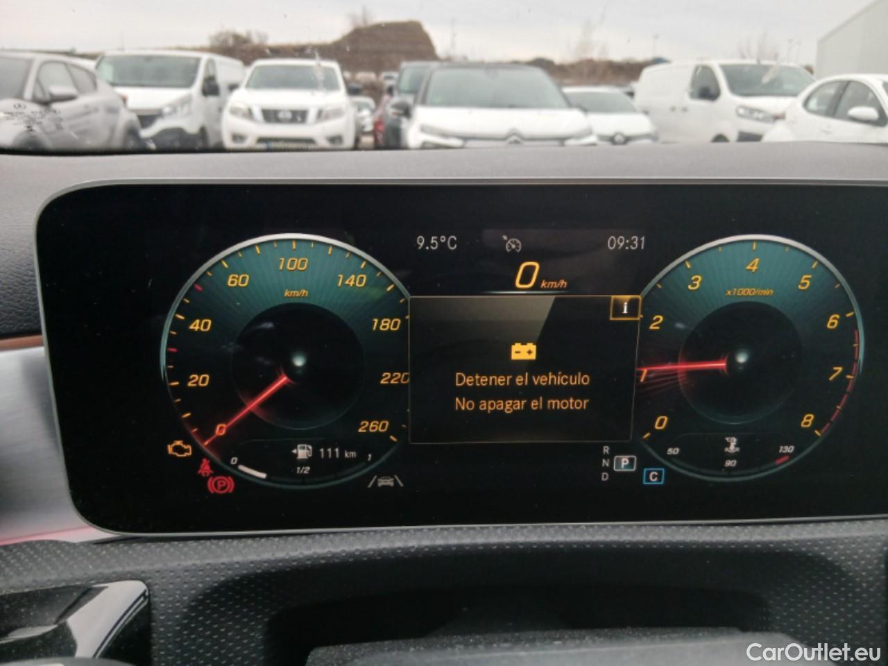  Mercedes  A-Klasse MERCEDES-BENZ Clase A / 2018 / 5P / berlina con portón A 200 #45