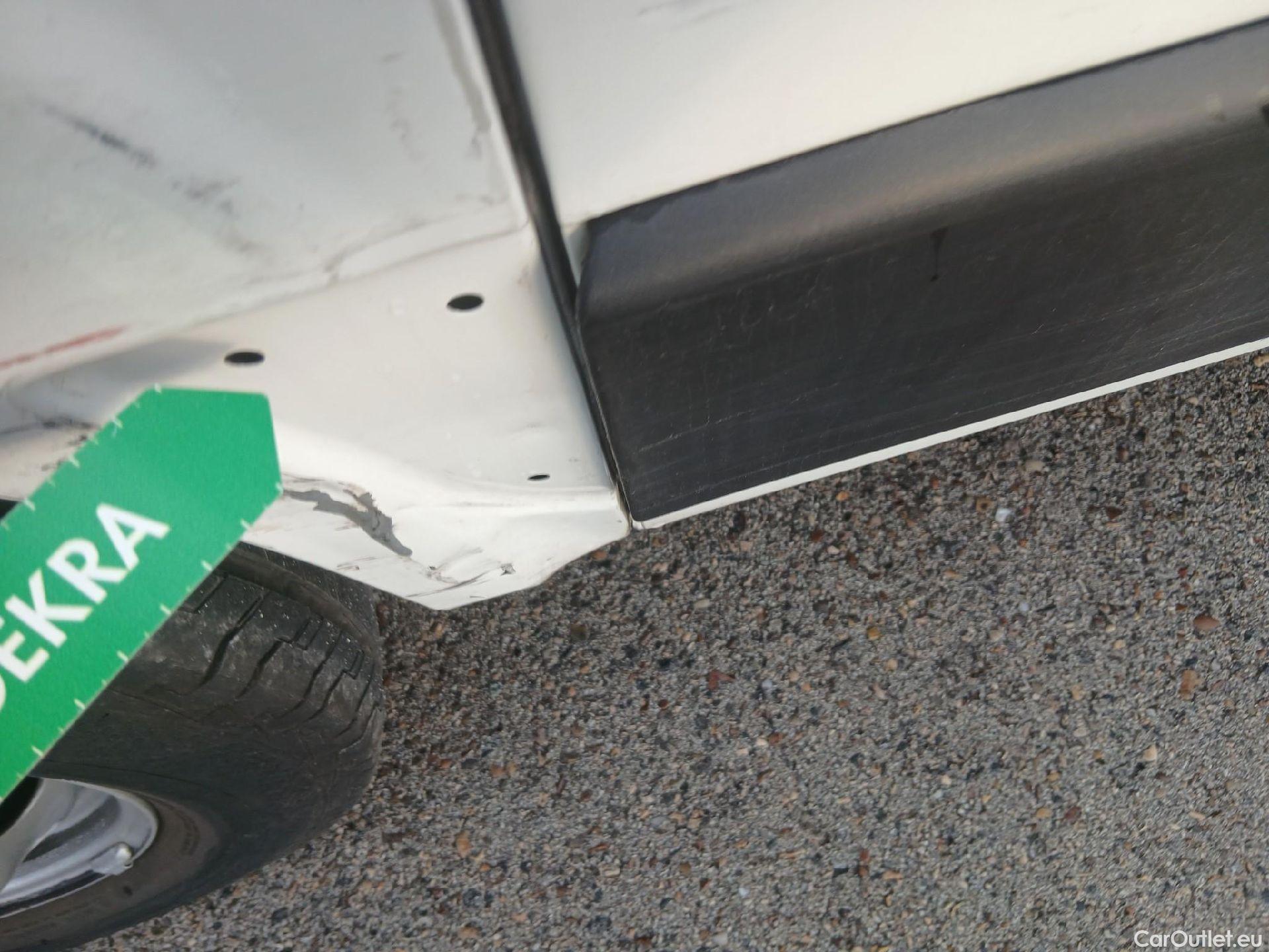  Peugeot  Boxer PEUGEOT  / 2014 / 4P / furgón 330 L1 H1 BHDI 88kW (120CV) S&S 6 Vel. M #59