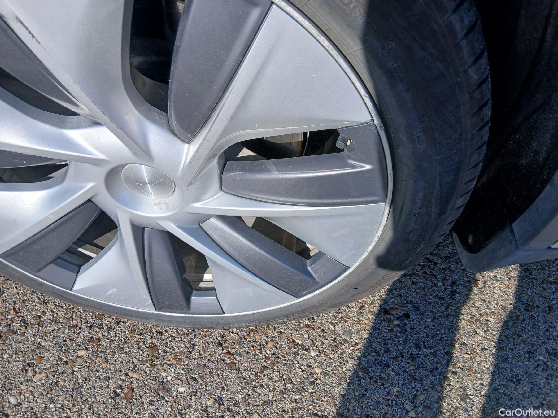  Tesla  Model Y TESLA  Gran Autonomía 4WD #12