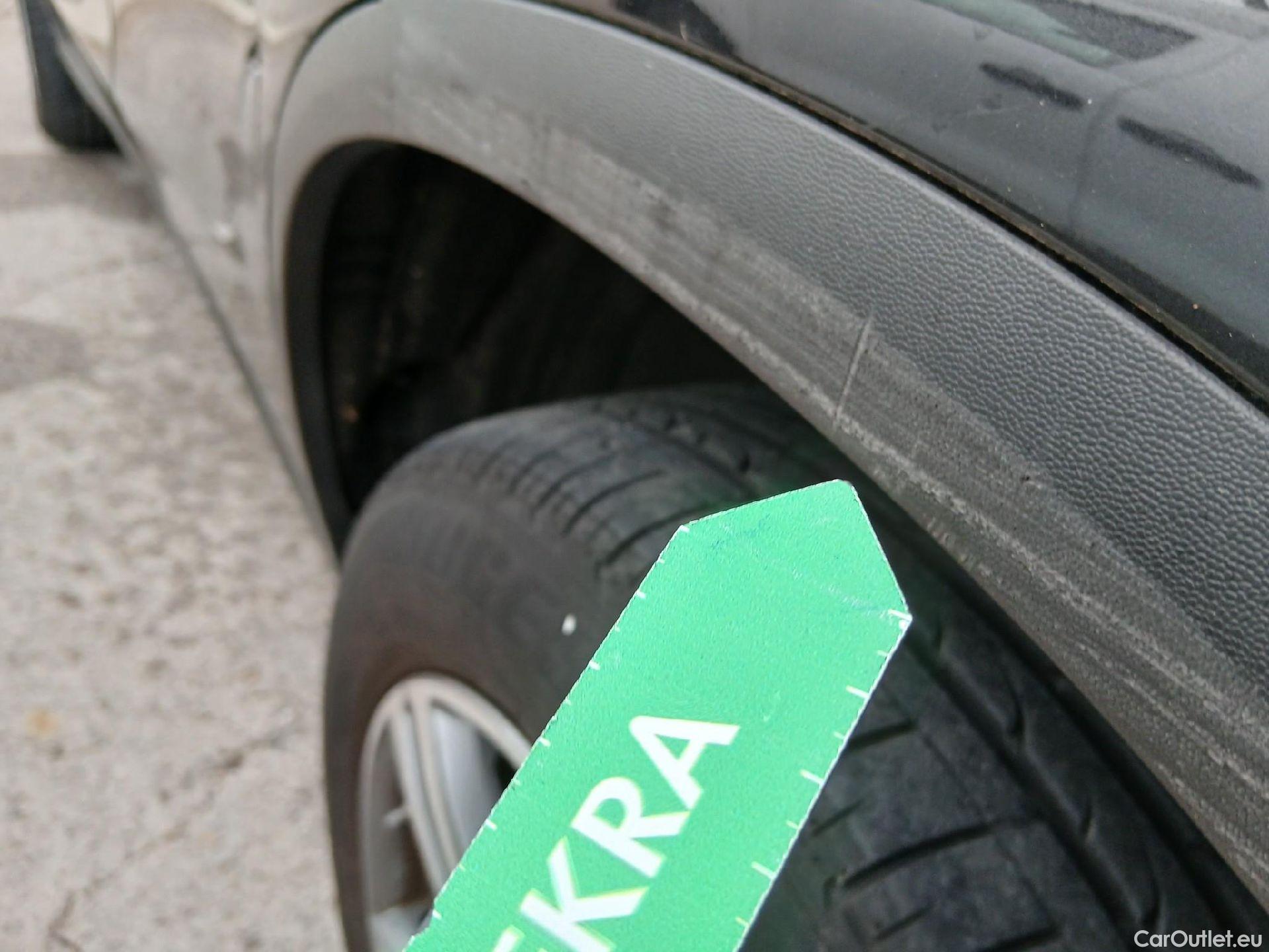  Mercedes  G-Klasee MERCEDES-BENZ Clase GLC / 2019 / 5P / todoterreno GLC 300 de 4MATIC #19