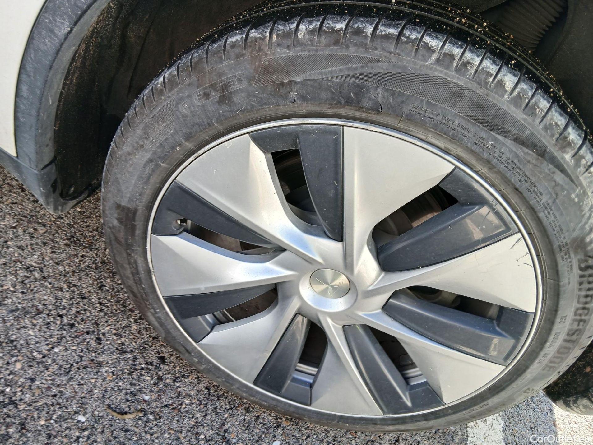  Tesla  Model Y TESLA  Gran Autonomía 4WD #5