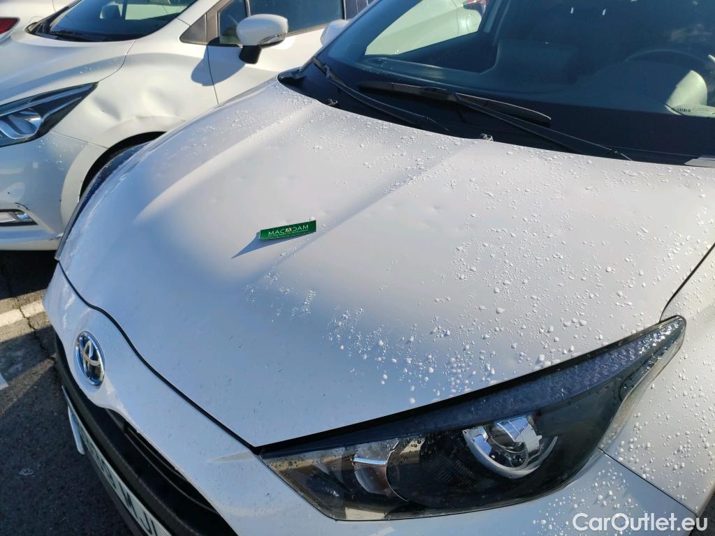  Toyota  Yaris TOYOTA  / 2020 / 5P / berlina con portón 1.5 120H Active Tech #3