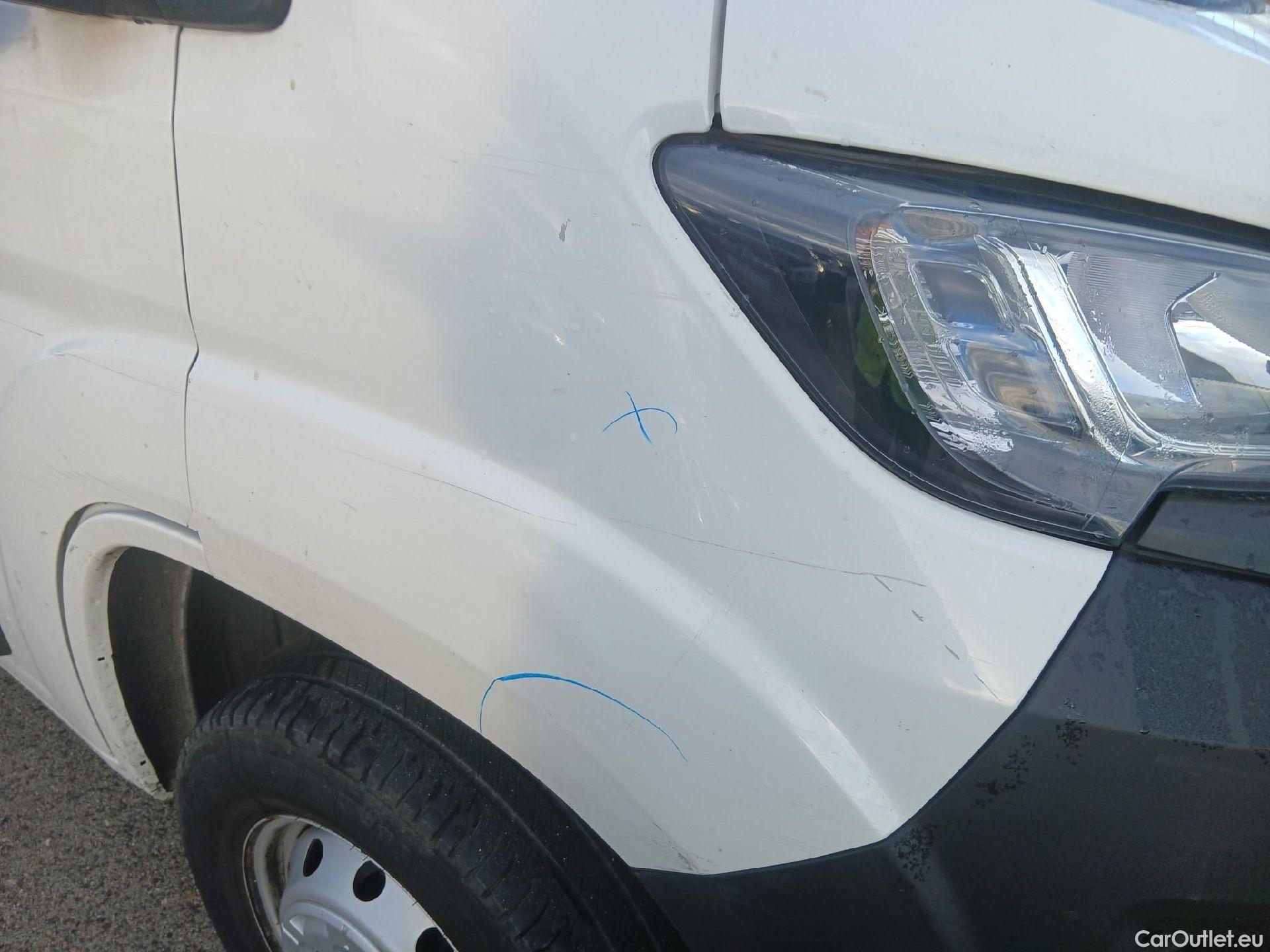  Peugeot  Boxer PEUGEOT  / 2014 / 4P / furgón 330 L1 H1 BHDI 88kW (120CV) S&S 6 Vel. M #68