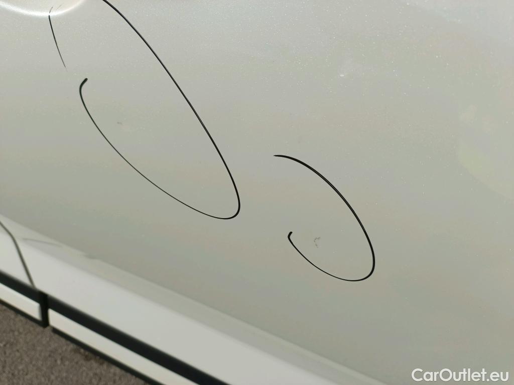  Nissan  Juke NISSAN  / 2019 / 5P / crossover 1.6 Hybrid 105kW(145CV) Première Edition(SP)(SL) #16