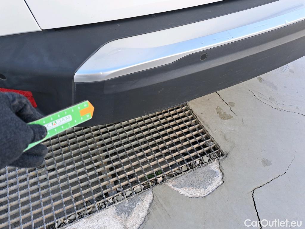  Peugeot  2008 PEUGEOT  / 2019 / 5P / todoterreno Allure Pack BlueHDI 130 S&S EAT8 #17