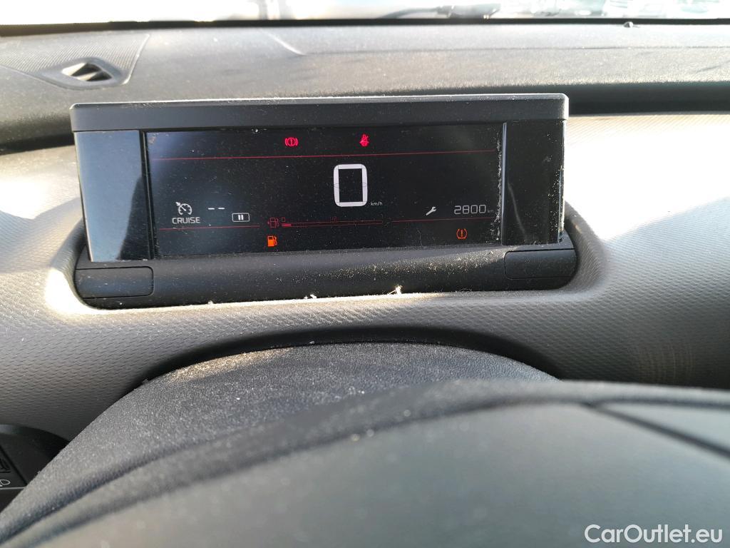  Citroen  C4 Cactus CITROEN  / 2018 / 5P / berlina con portón BlueHDi 100 S&S Feel #38