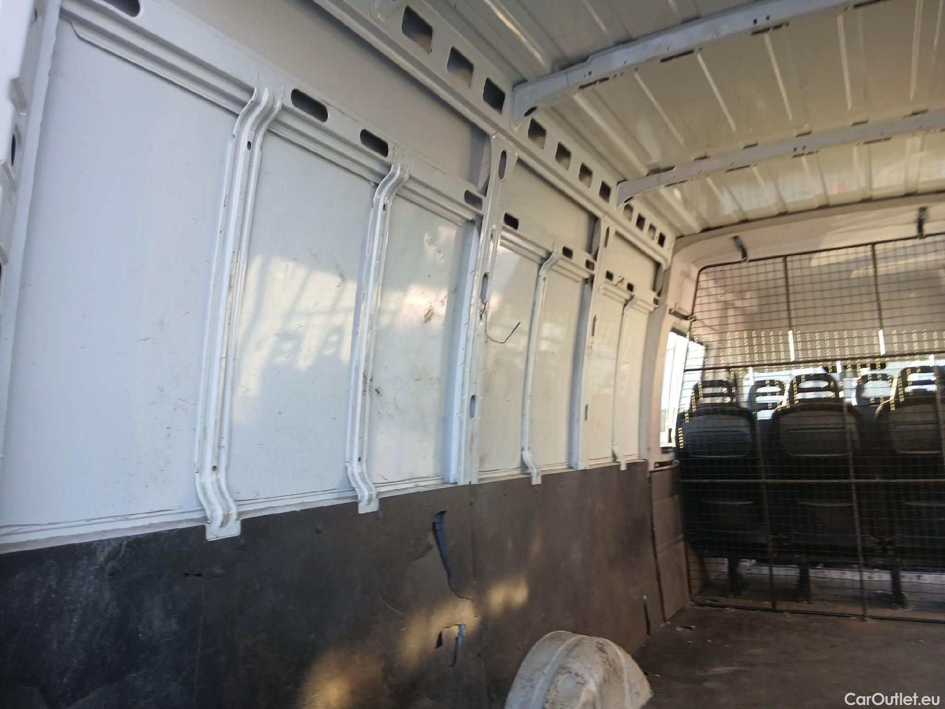  Iveco  Daily IVECO  / 2019 / 4P / combi 35S 14H V 4100/H2 16H M3  #52