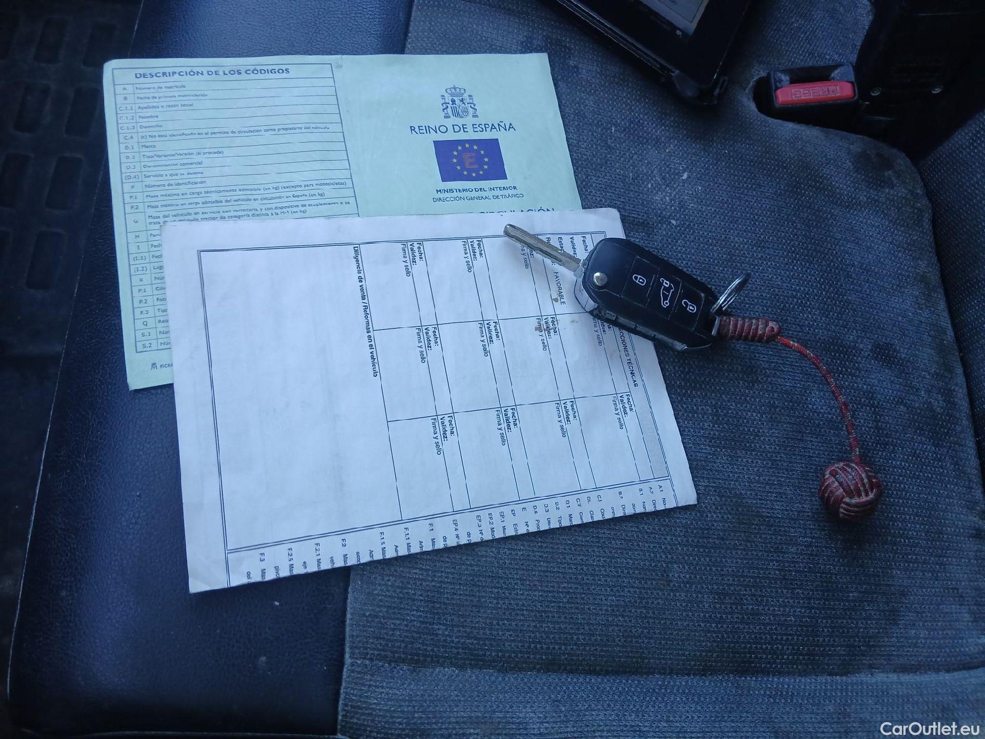  Opel  Vivaro OPEL  / 2019 / 4P / furgón 1.5 Diésel 74kW (100CV) M Std Express (CX) #40