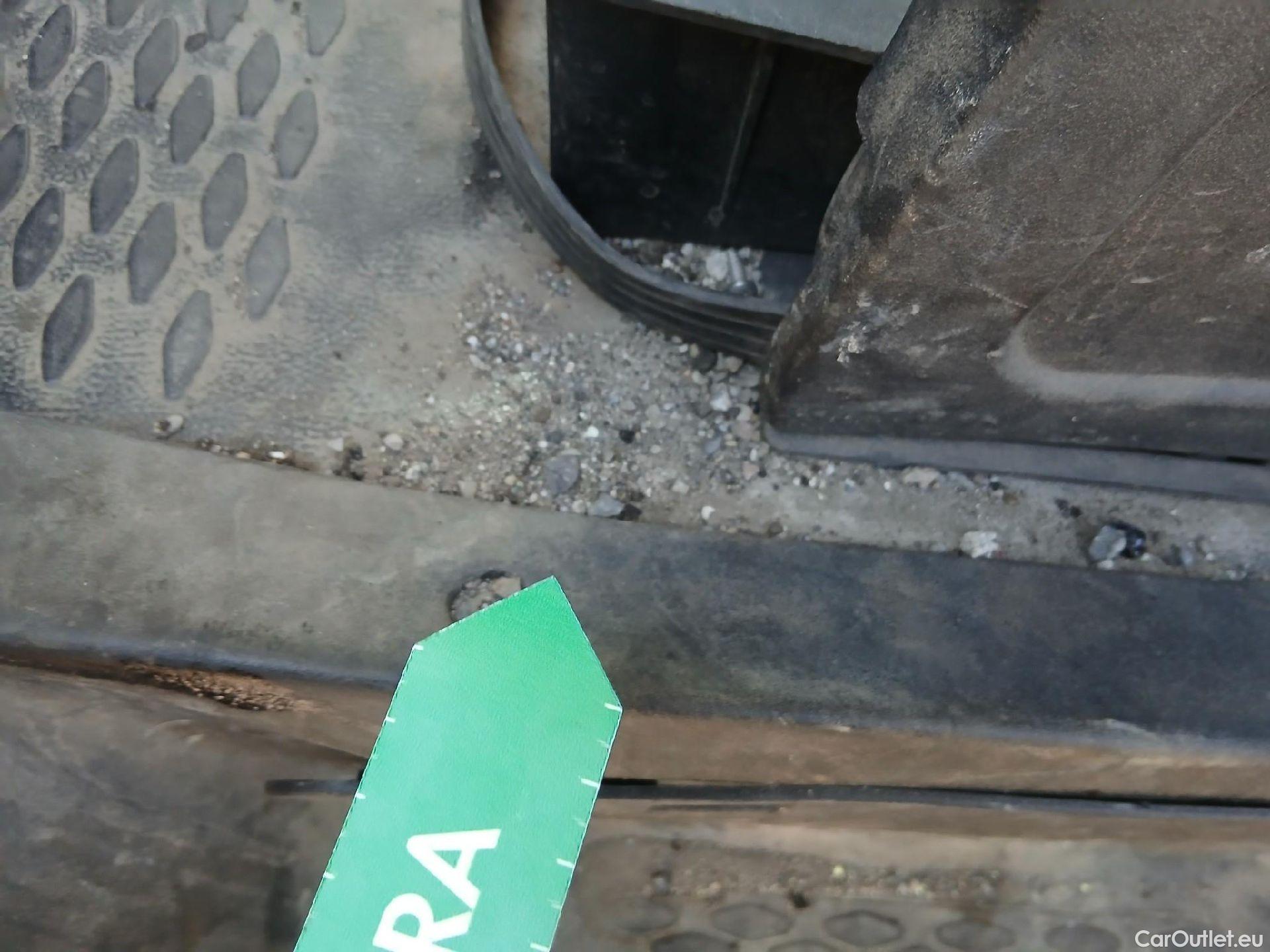  Iveco  Daily IVECO  / 2019 / 4P / combi 35S 14H V 4100/H2 16H M3  #19