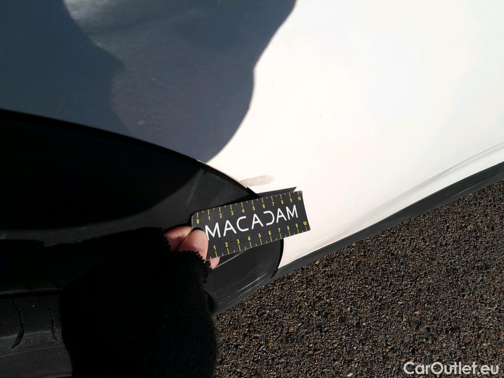  Citroen  C4 Cactus CITROEN  / 2018 / 5P / berlina con portón BlueHDi 100 S&S Feel #14