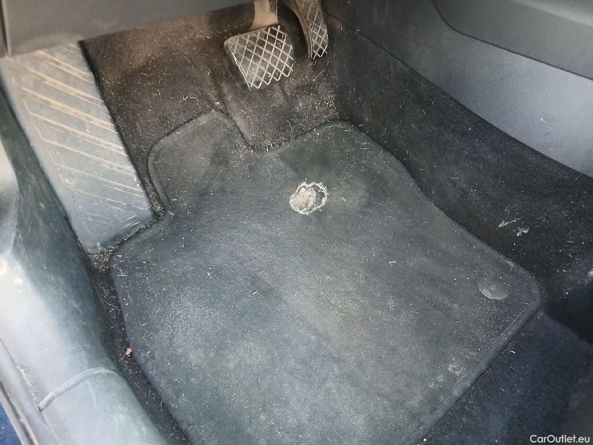  Skoda  Octavia SKODA  / 2020 / 5P / familiar Combi 2.0 TDI 85kW(115CV) DSG Ambition #5