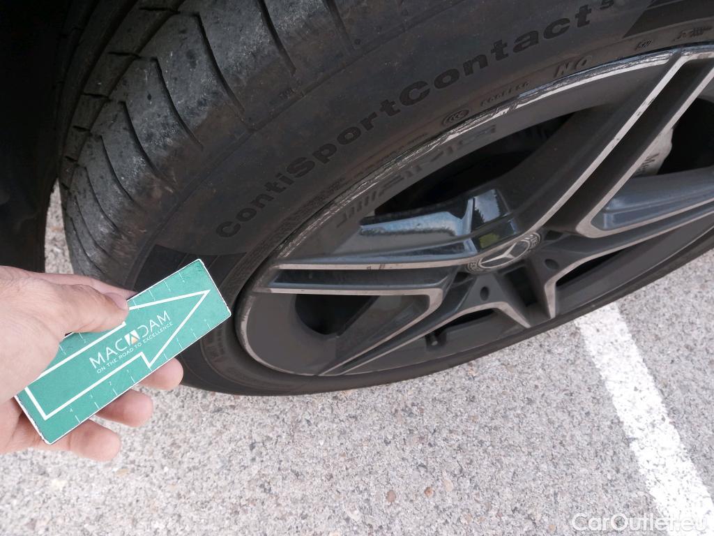  Mercedes  G-Klasee MERCEDES-BENZ GLC Coupé / 2019 / 5P / coupé GLC 300 de 4MATIC #5