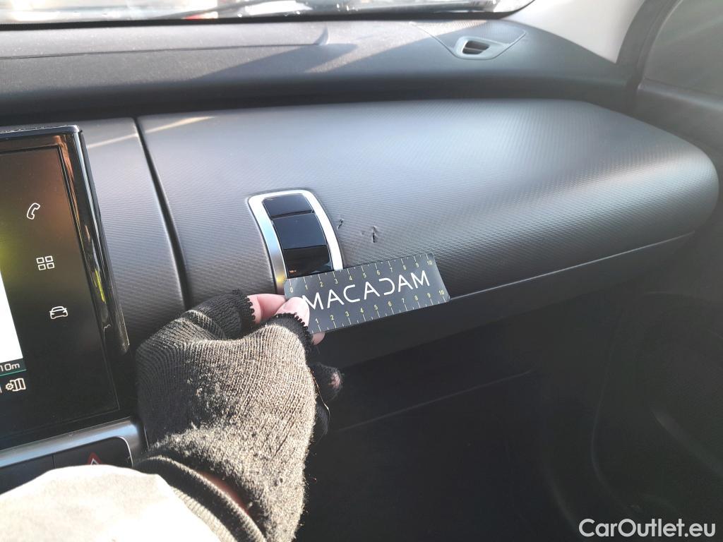  Citroen  C4 Cactus CITROEN  / 2018 / 5P / berlina con portón BlueHDi 100 S&S Feel #1