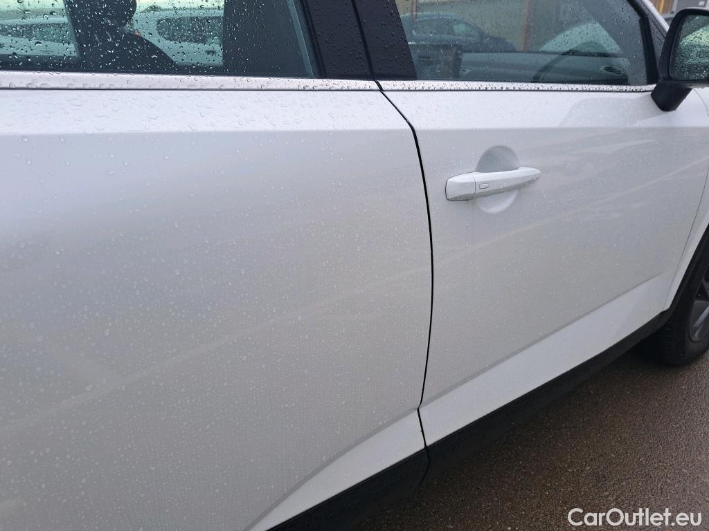  Land Rover  Discovery NISSAN QASHQAI / 2024 / 5P / todoterreno DIG-T 103kW (140CV) mHEV 4x2 Acenta #1