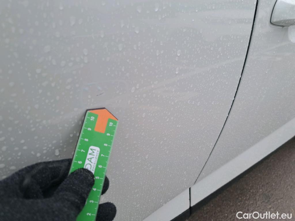  Land Rover  Discovery NISSAN QASHQAI / 2024 / 5P / todoterreno DIG-T 103kW (140CV) mHEV 4x2 Acenta #2