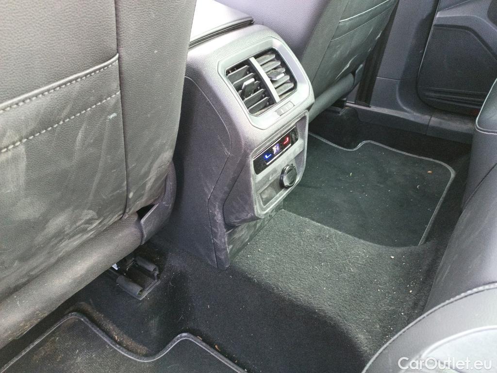  Volkswagen  Tiguan  R-Line 2.0 TDI 150CV AT7 E6d #1