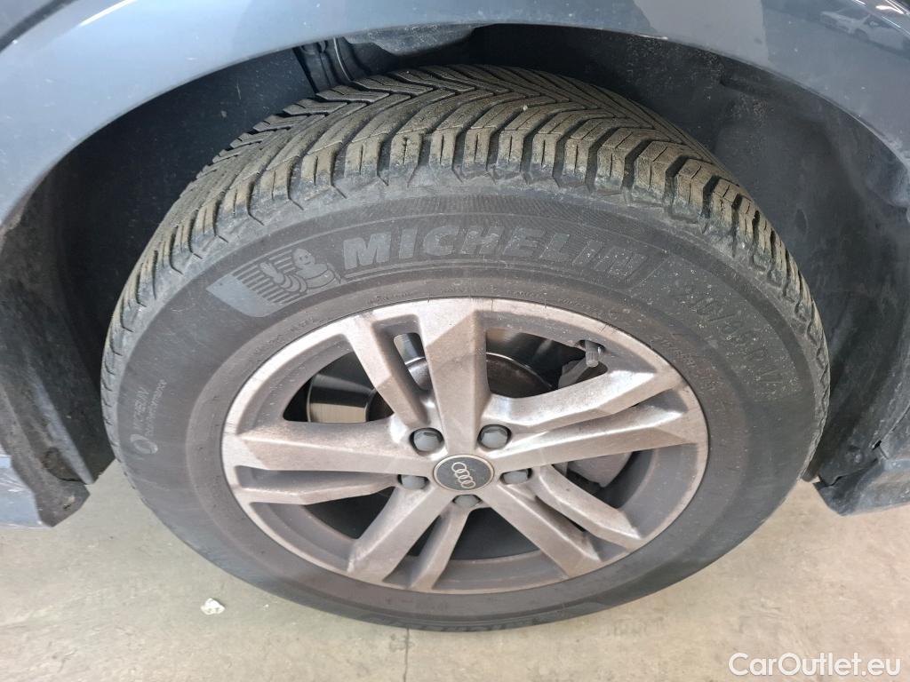  Audi  Q3 AUDI  Sportback / 2019 / 5P / SUV 45 TFSI E 245 S TRONIC BUSINESS LINE #25
