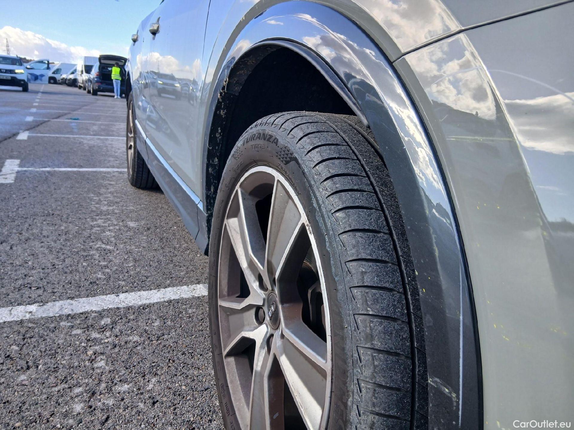  Audi  Q2 AUDI  / 2016 / 5P / todoterreno Design 35 TFSI 110kW (150CV) S tronic #15