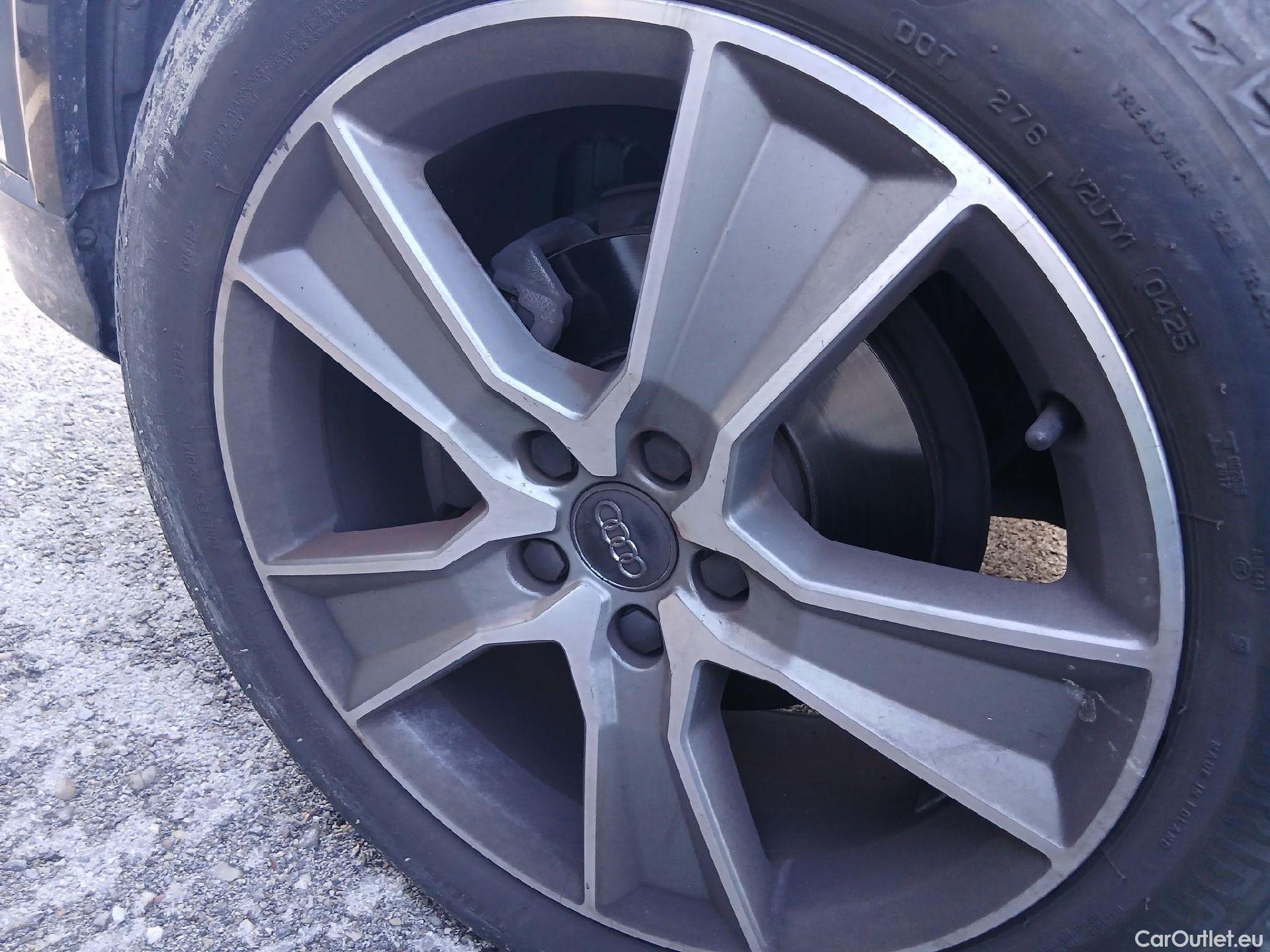  Audi  Q2 AUDI  / 2016 / 5P / todoterreno Design 35 TFSI 110kW (150CV) S tronic #1