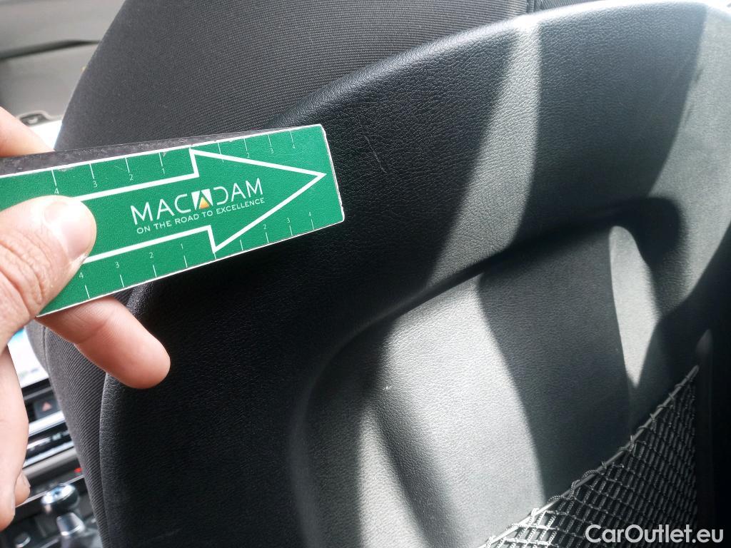  Audi  A4 AUDI  / 2019 / 5P / familiar Avant S line 35 TFSI 110kW (150CV) #16