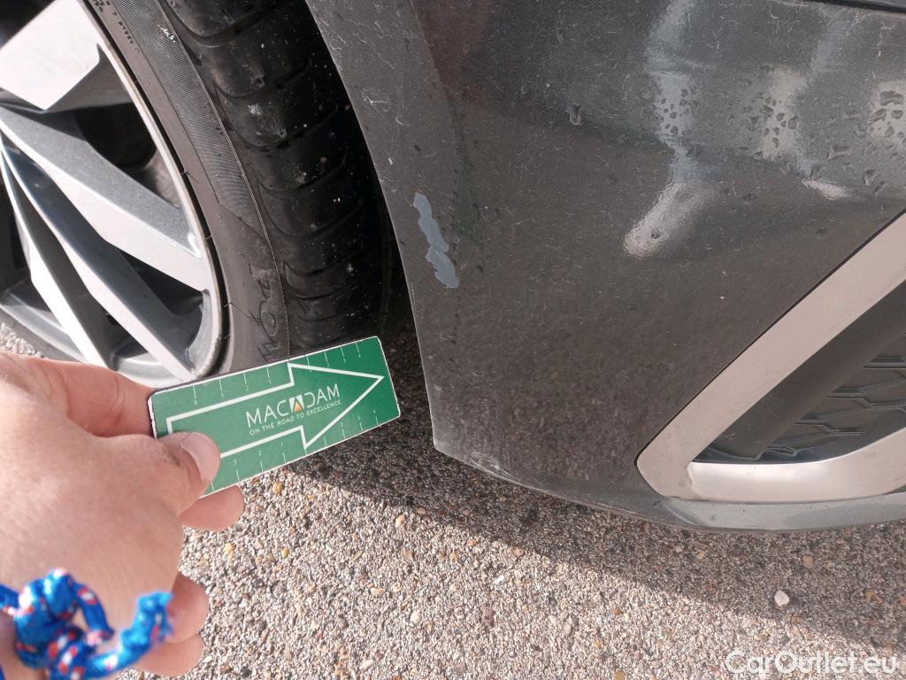  Audi  A4 AUDI  / 2019 / 5P / familiar Avant S line 35 TFSI 110kW (150CV) #19