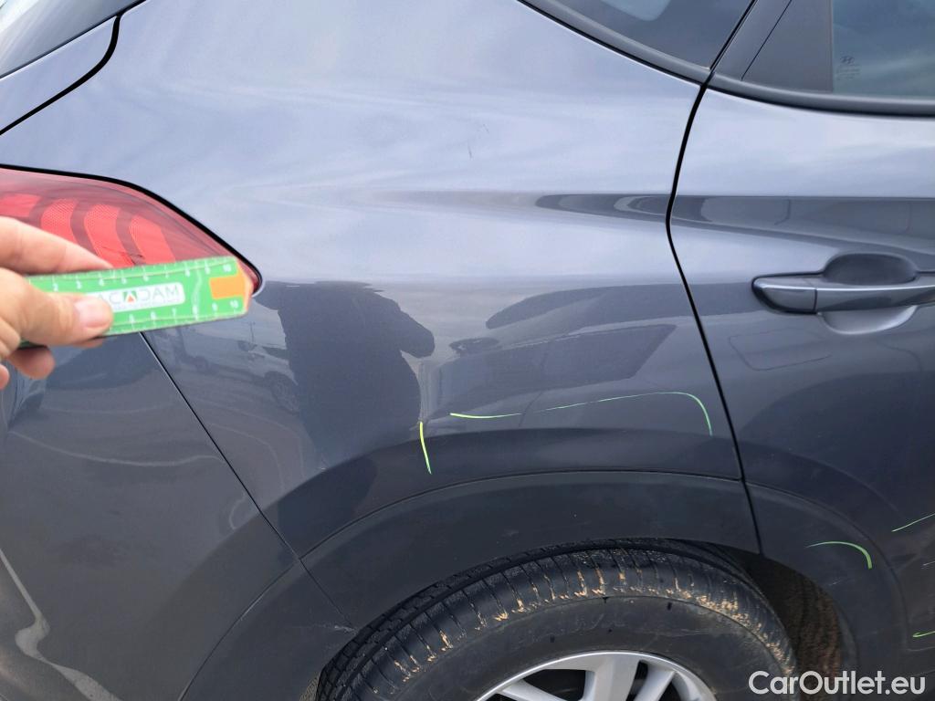  Hyundai  Tucson HYUNDAI  / 2018 / 5P / todoterreno 1.6 GDI 97kW (131CV) SLE 4X2(SP) #4