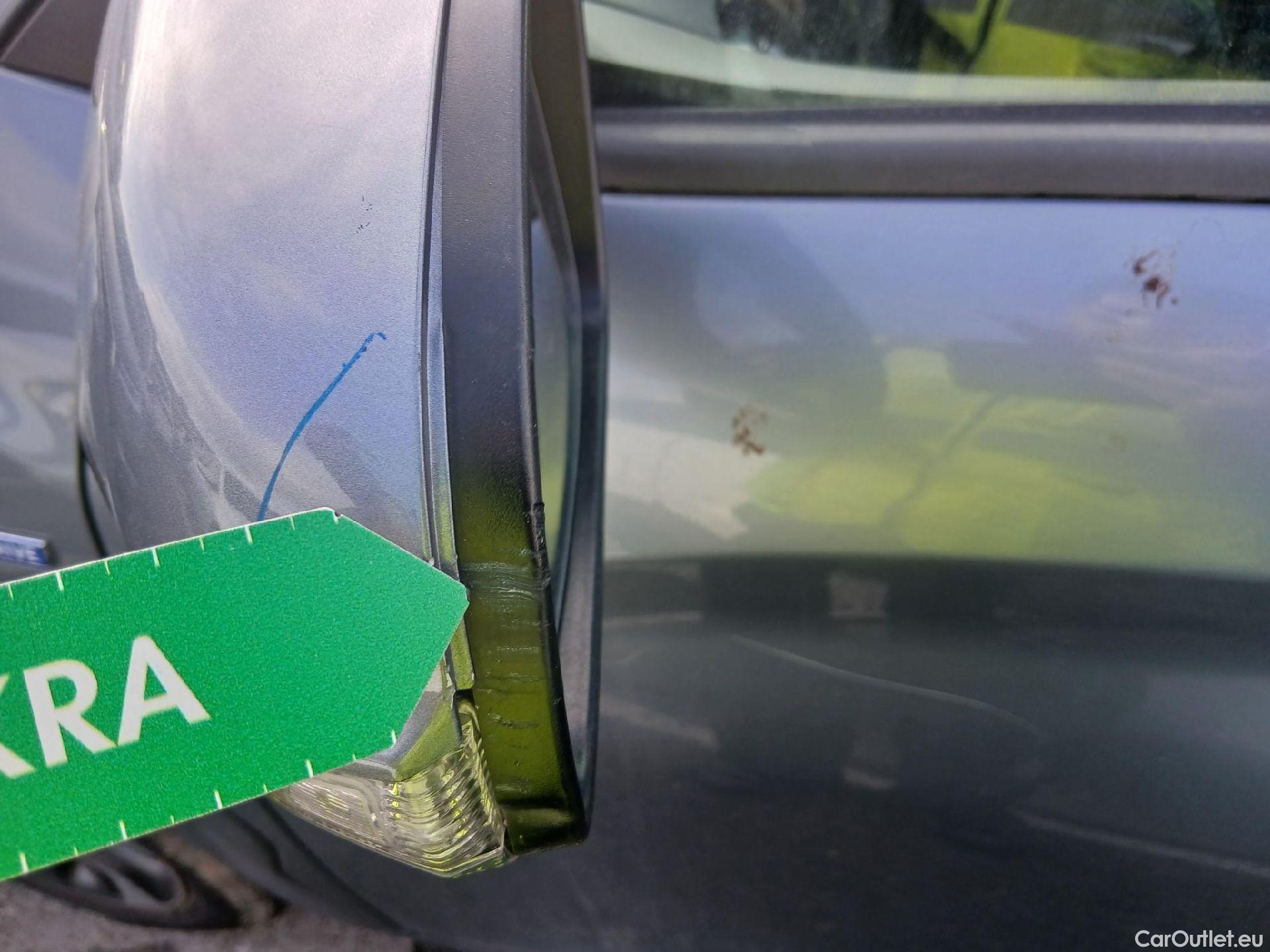  Hyundai  Konna HYUNDAI Kona / 2017 / 5P / todoterreno 1.6 GDI HEV Klass DCT #24