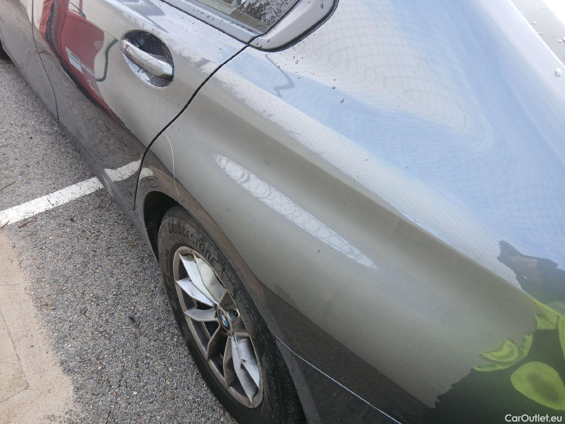  Bmw  Serie 3 BMW  / 2018 / 4P / sedán 318d Auto. #8