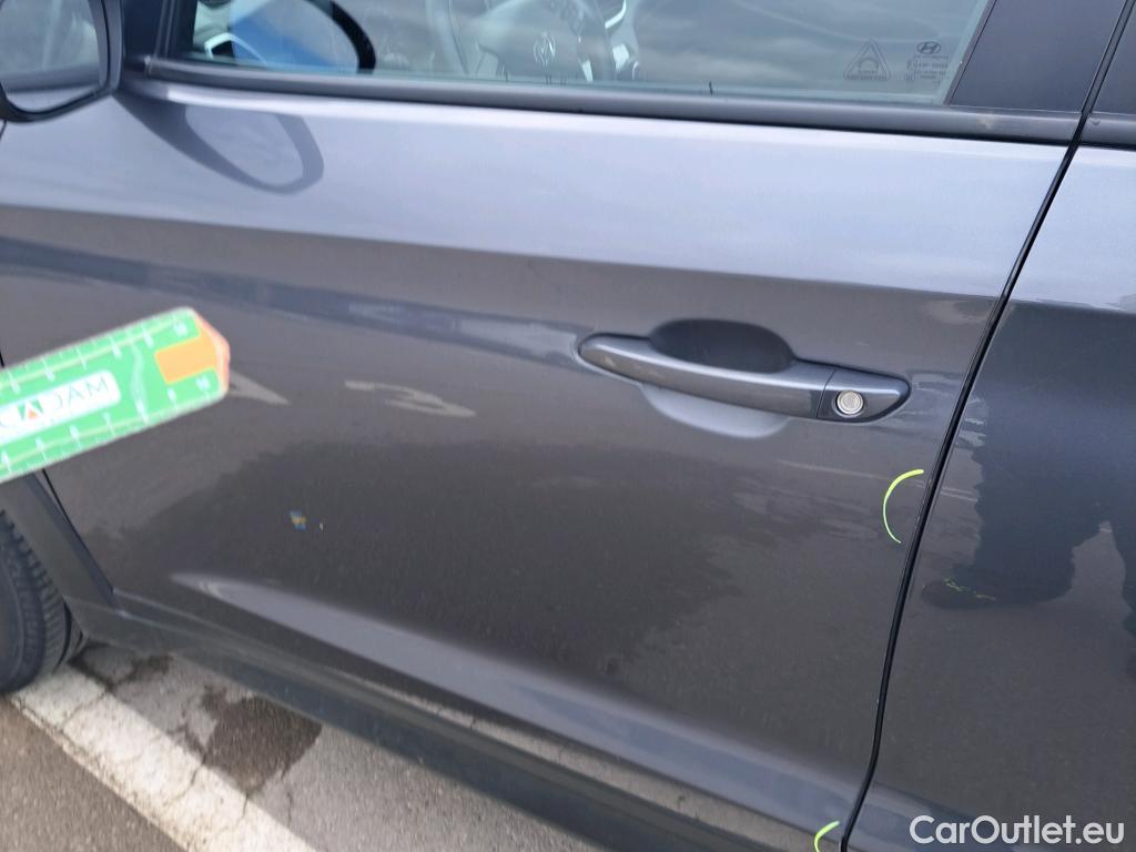  Hyundai  Tucson HYUNDAI  / 2018 / 5P / todoterreno 1.6 GDI 97kW (131CV) SLE 4X2(SP) #6