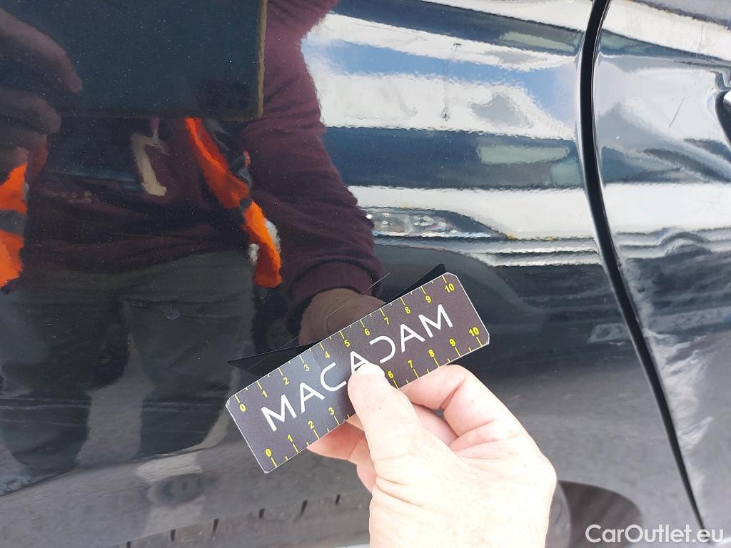  Hyundai   Ioniq HYUNDAI / 2019 / 5P / berlina con portón 1.6 GDI HEV Style DCT #9