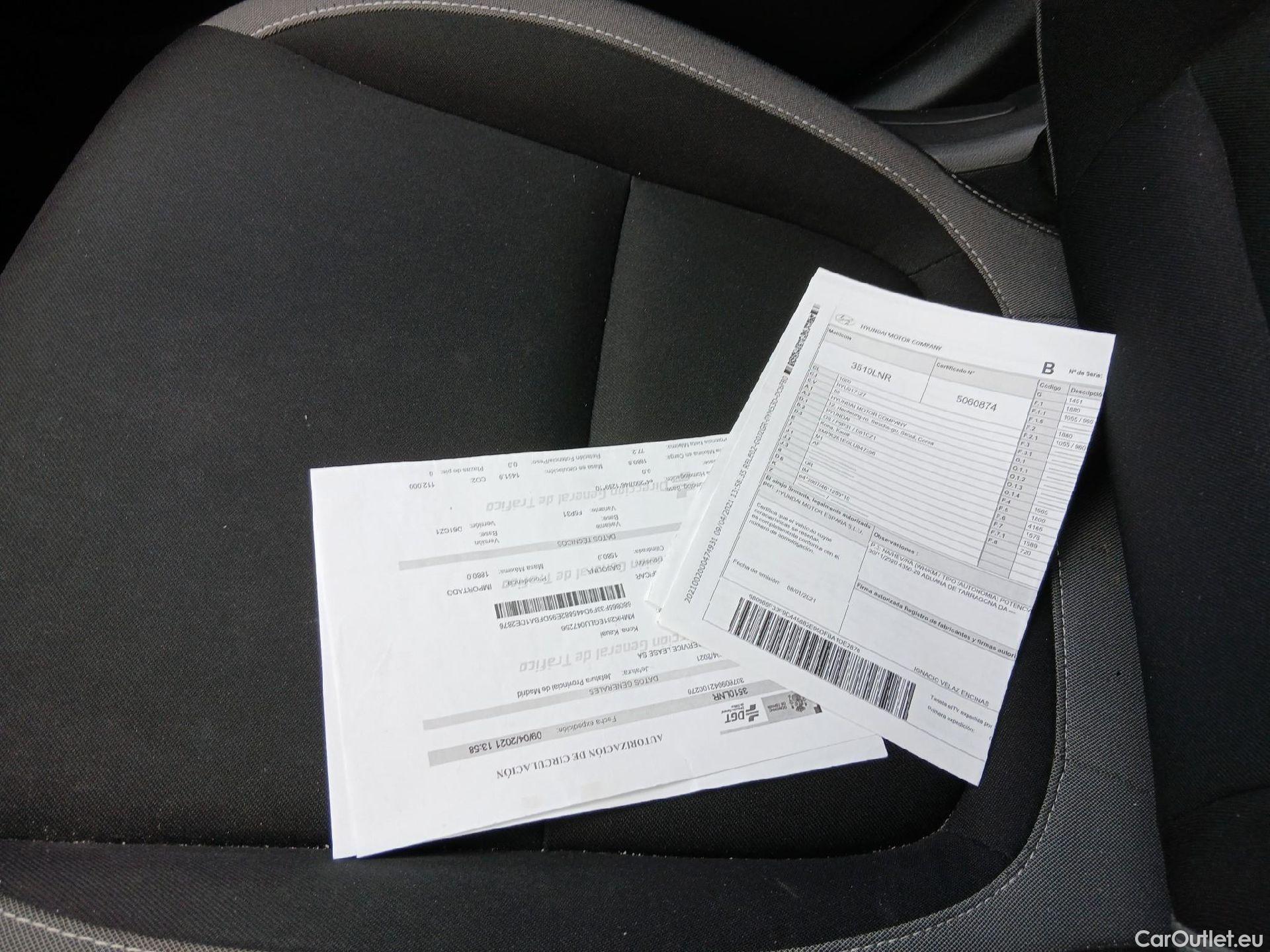  Hyundai  Konna HYUNDAI Kona / 2017 / 5P / todoterreno 1.6 GDI HEV Klass DCT #1