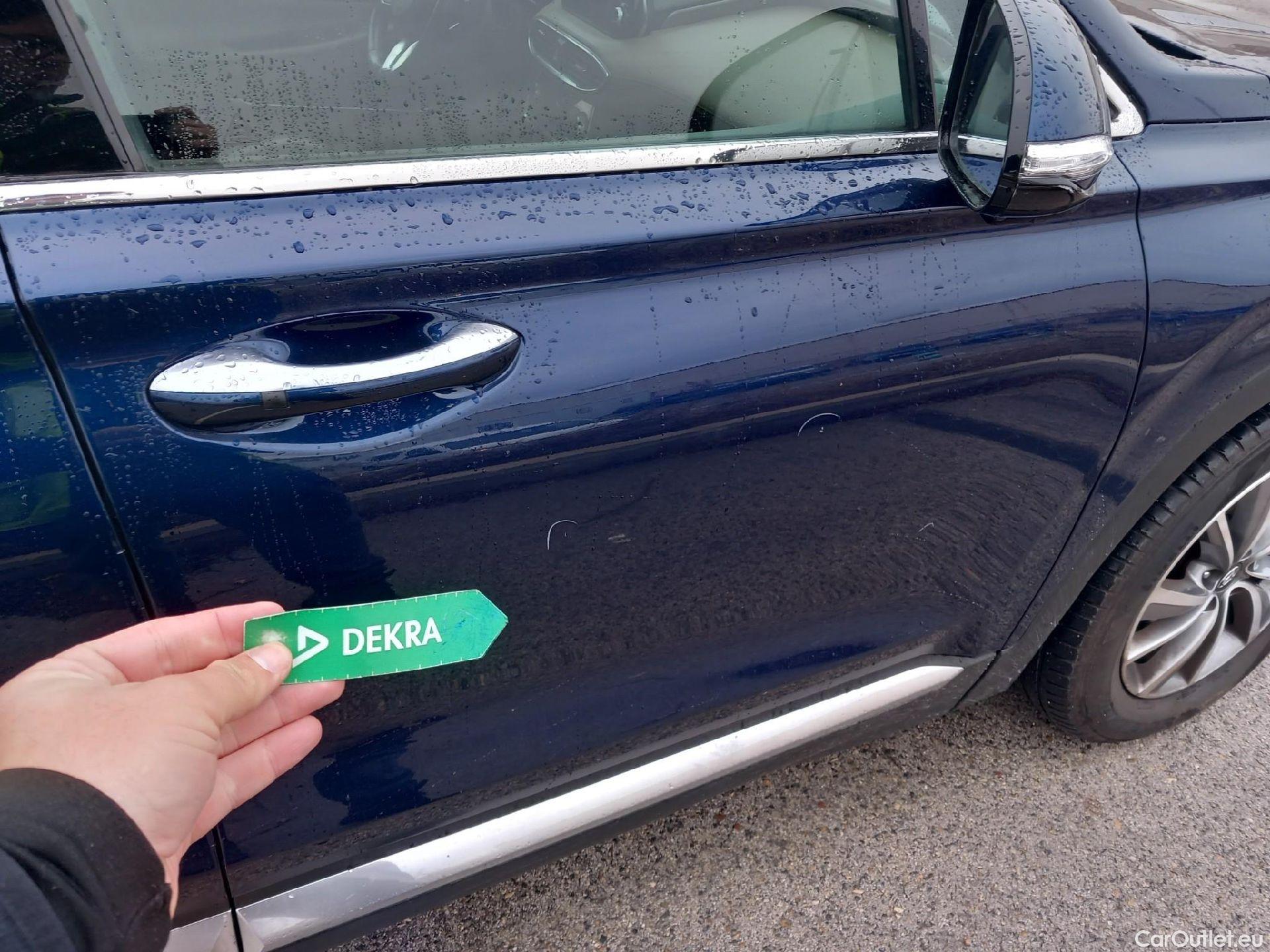  Hyundai  Santa Fe HYUNDAI  / 2018 / 5P / todoterreno 2.2 CRDi Tecno Auto 4x2 SR #30