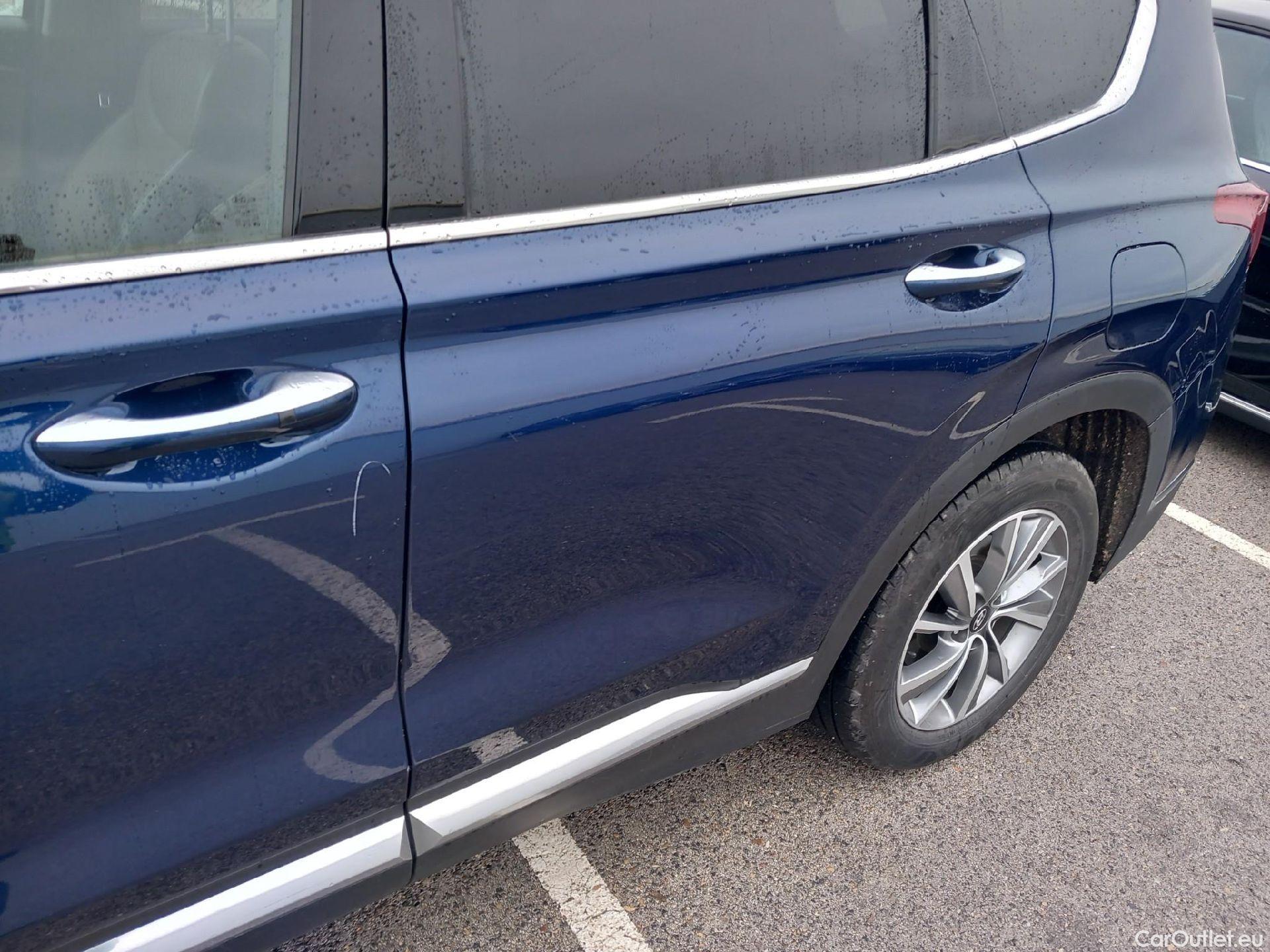  Hyundai  Santa Fe HYUNDAI  / 2018 / 5P / todoterreno 2.2 CRDi Tecno Auto 4x2 SR #14