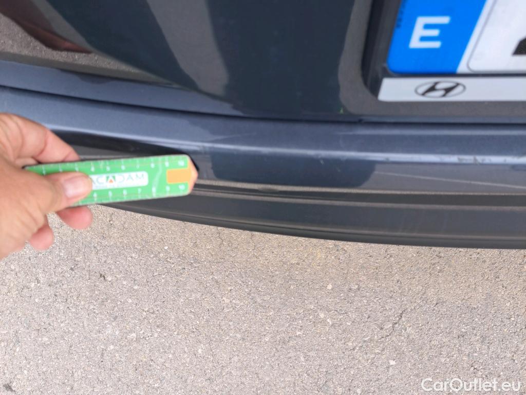  Hyundai  Tucson HYUNDAI  / 2018 / 5P / todoterreno 1.6 GDI 97kW (131CV) SLE 4X2(SP) #18