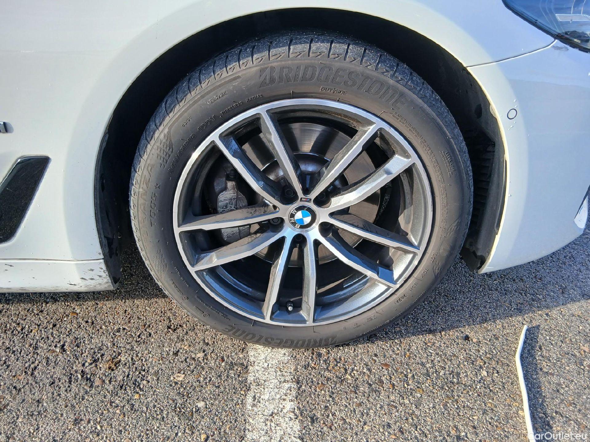  Bmw  Serie 5 BMW  / 2020 / 4P / sedán 530iA #16