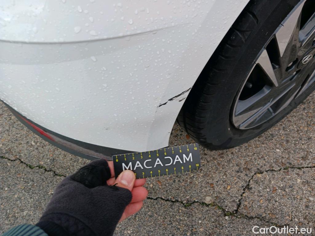  Hyundai  i20 HYUNDAI  / 2020 / 5P / berlina con portón 1.2 MPI SLX #20