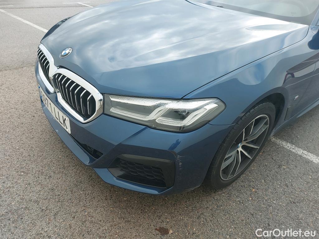  Bmw  Serie 5 BMW  / 2020 / 5P / familiar 520dA xDrive Touring #22