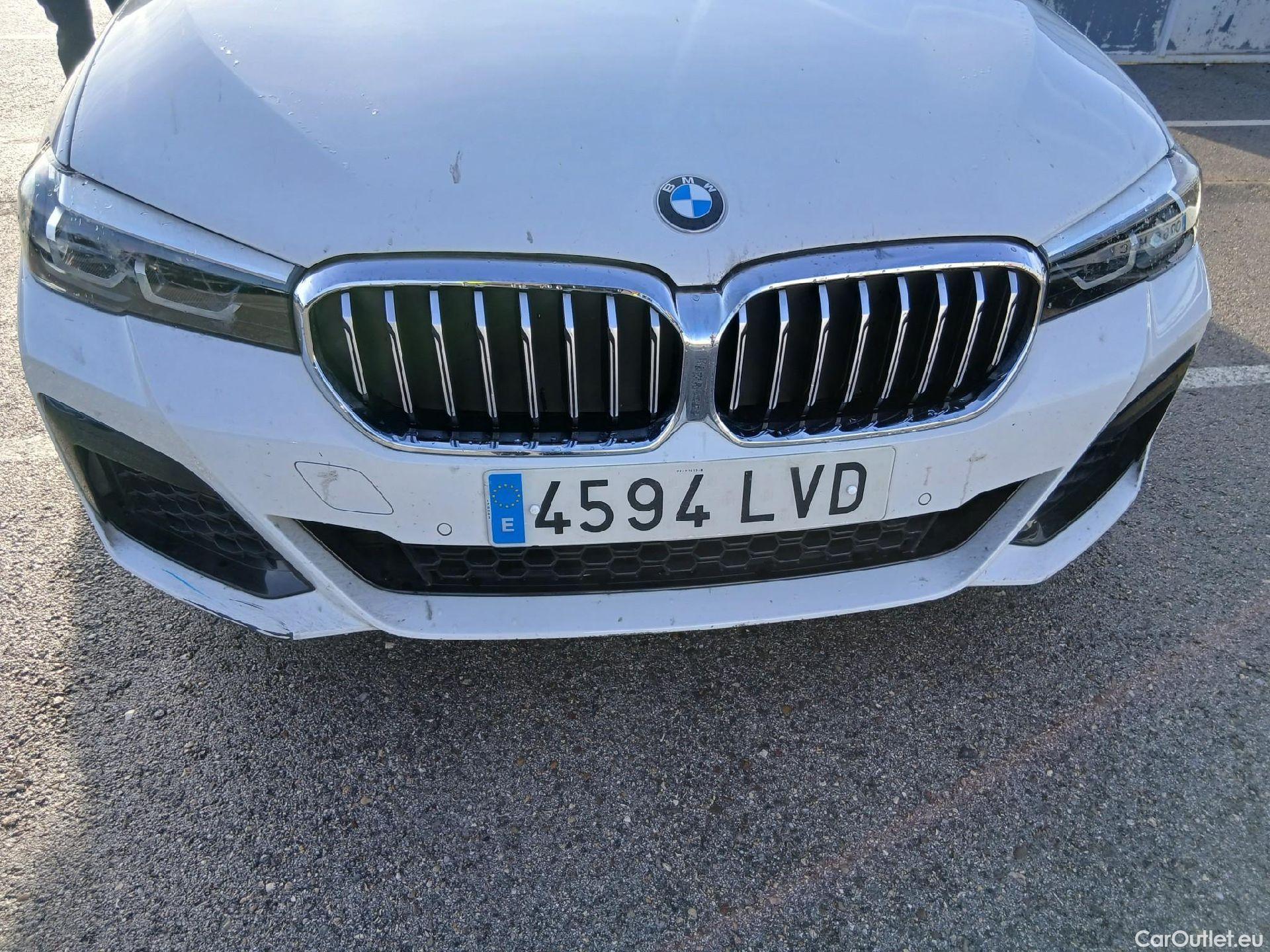  Bmw  Serie 5 BMW  / 2020 / 4P / sedán 530iA #3