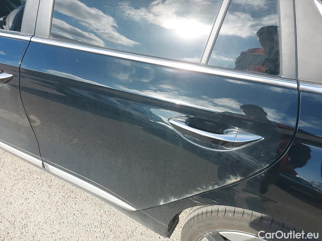  Hyundai   Ioniq HYUNDAI / 2019 / 5P / berlina con portón 1.6 GDI HEV Style DCT #3