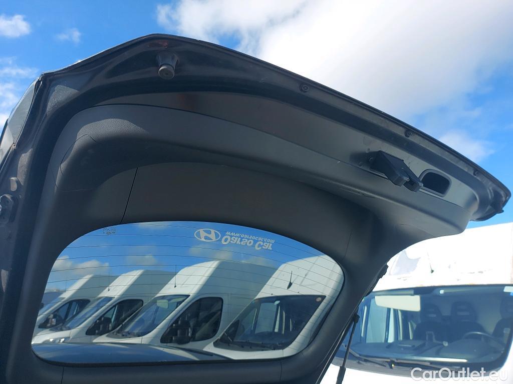  Hyundai   Ioniq HYUNDAI / 2019 / 5P / berlina con portón 1.6 GDI HEV Style DCT #14