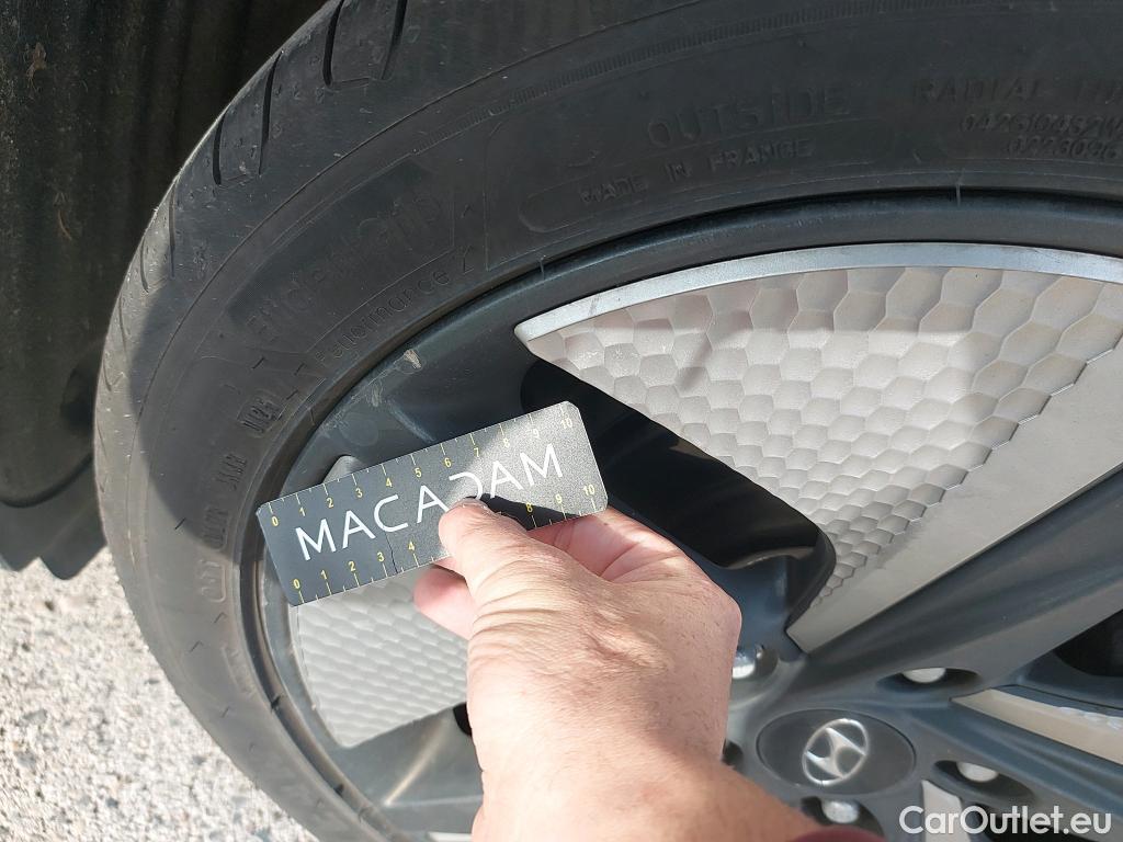  Hyundai   Ioniq HYUNDAI / 2019 / 5P / berlina con portón 1.6 GDI HEV Style DCT #11