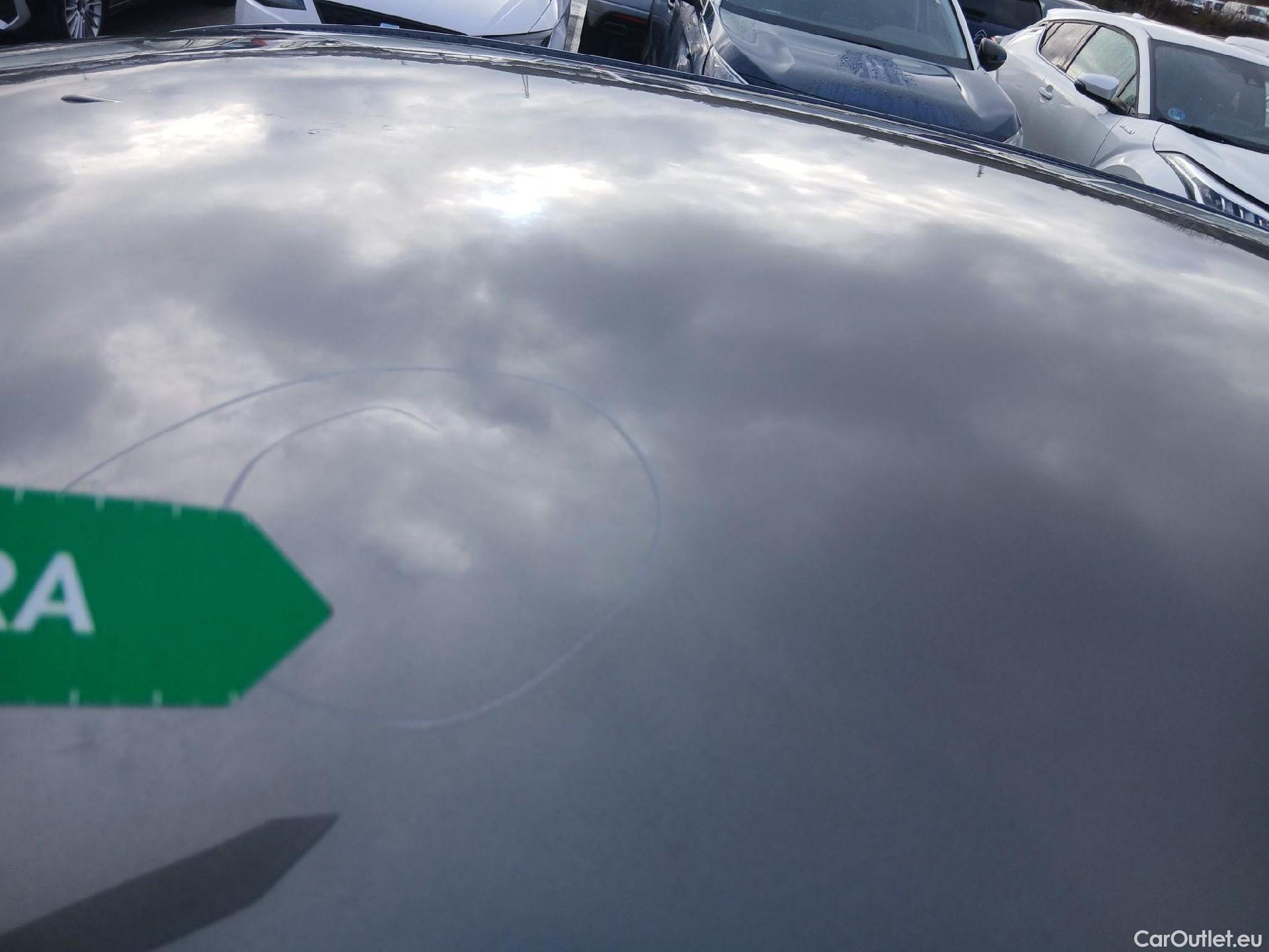  Bmw  Serie 3 BMW  / 2018 / 4P / sedán 318d Auto. #10