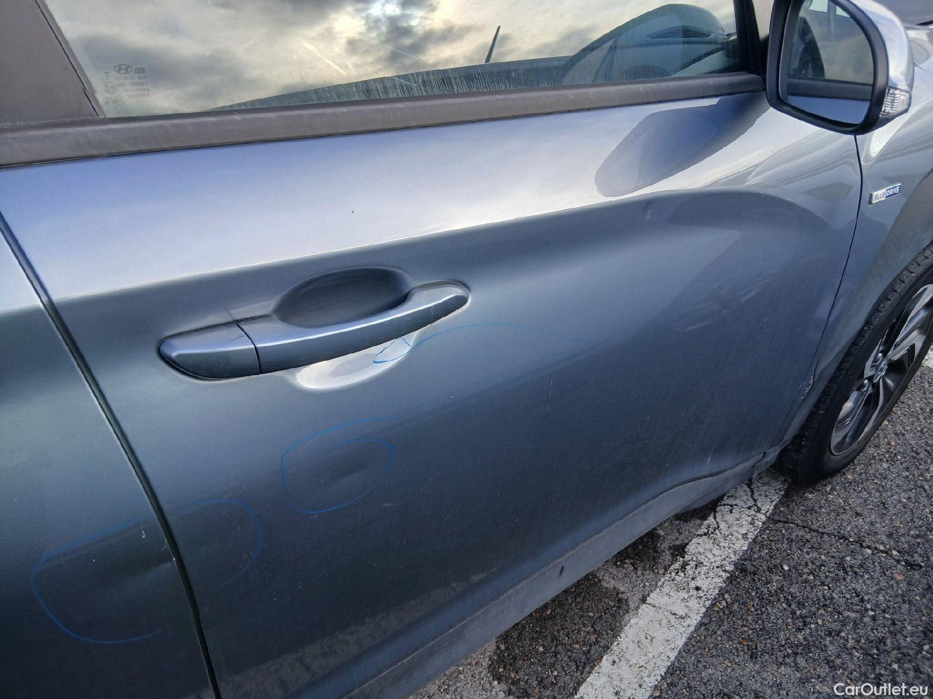  Hyundai  Konna HYUNDAI Kona / 2017 / 5P / todoterreno 1.6 GDI HEV Klass DCT #35