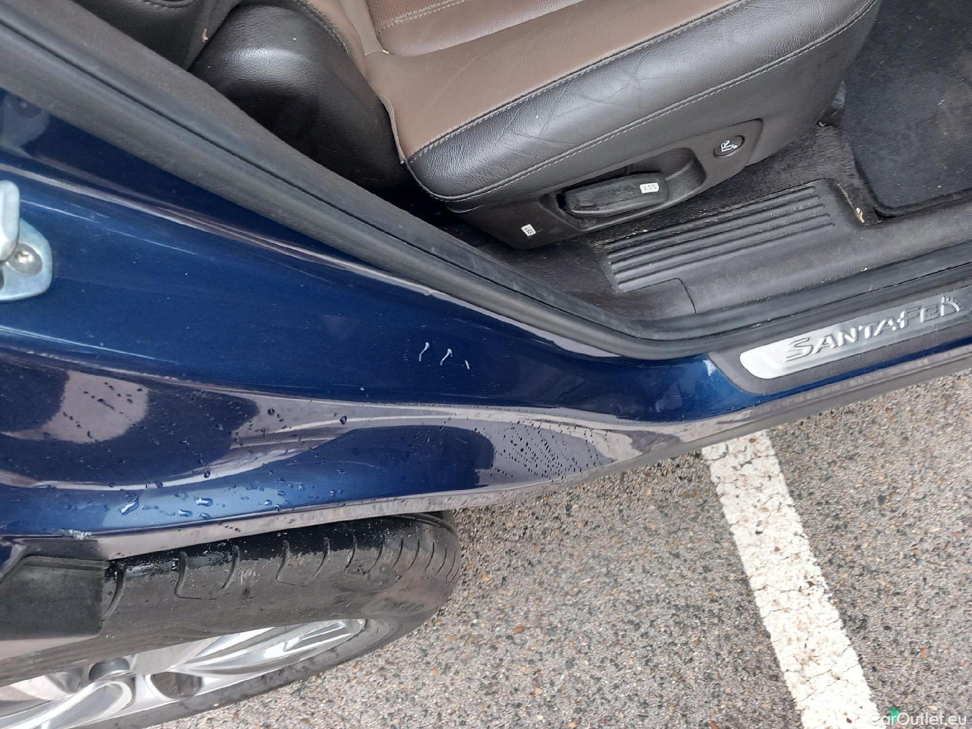  Hyundai  Santa Fe HYUNDAI  / 2018 / 5P / todoterreno 2.2 CRDi Tecno Auto 4x2 SR #27