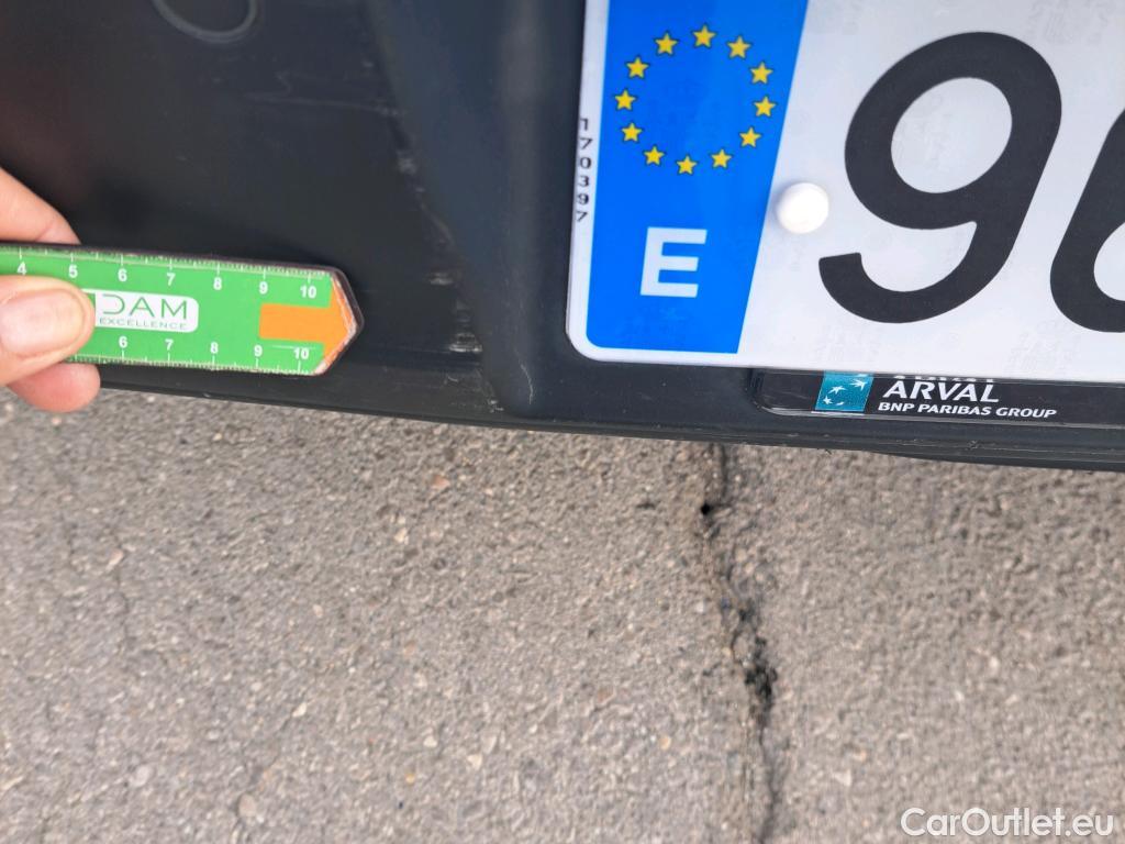  Peugeot  208 PEUGEOT  / 2019 / 5P / berlina con portón BlueHDi 73kW (100CV) Active Pack (AC) #20