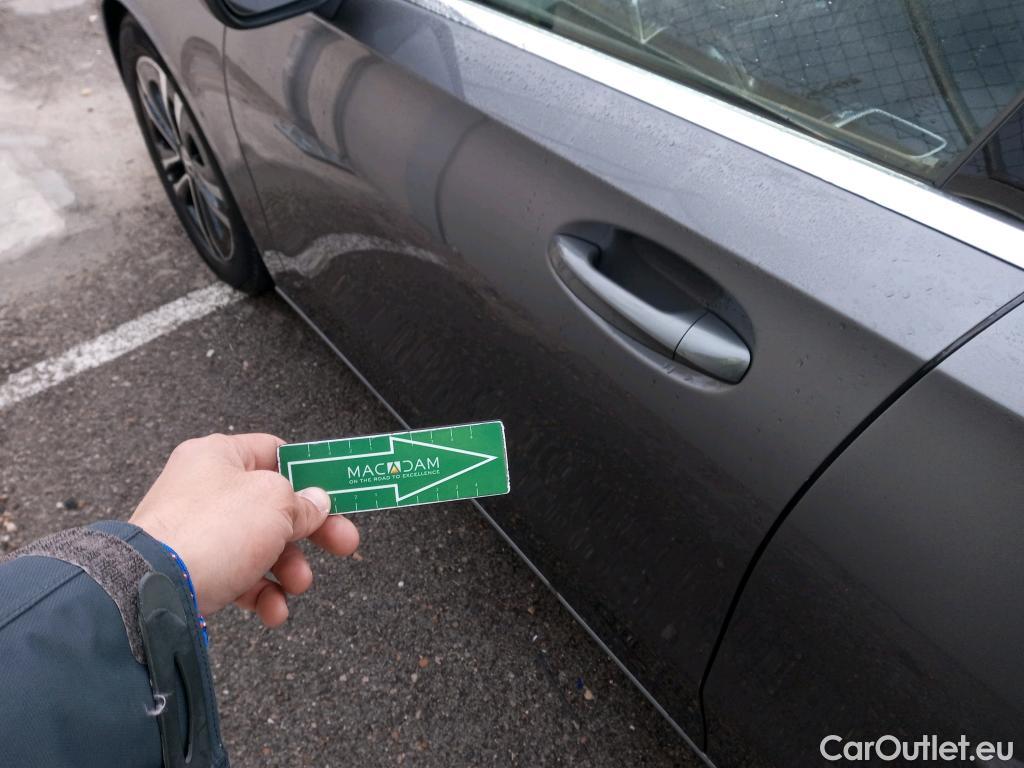  Mercedes  A-Klasse Clase A A 180 (177.084) 1.3 135CV AT7 E6d #8