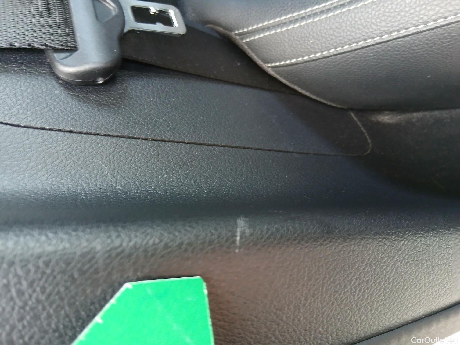  Mercedes  GLA MERCEDES-BENZ  / 2020 / 5P / todoterreno  250 e #25