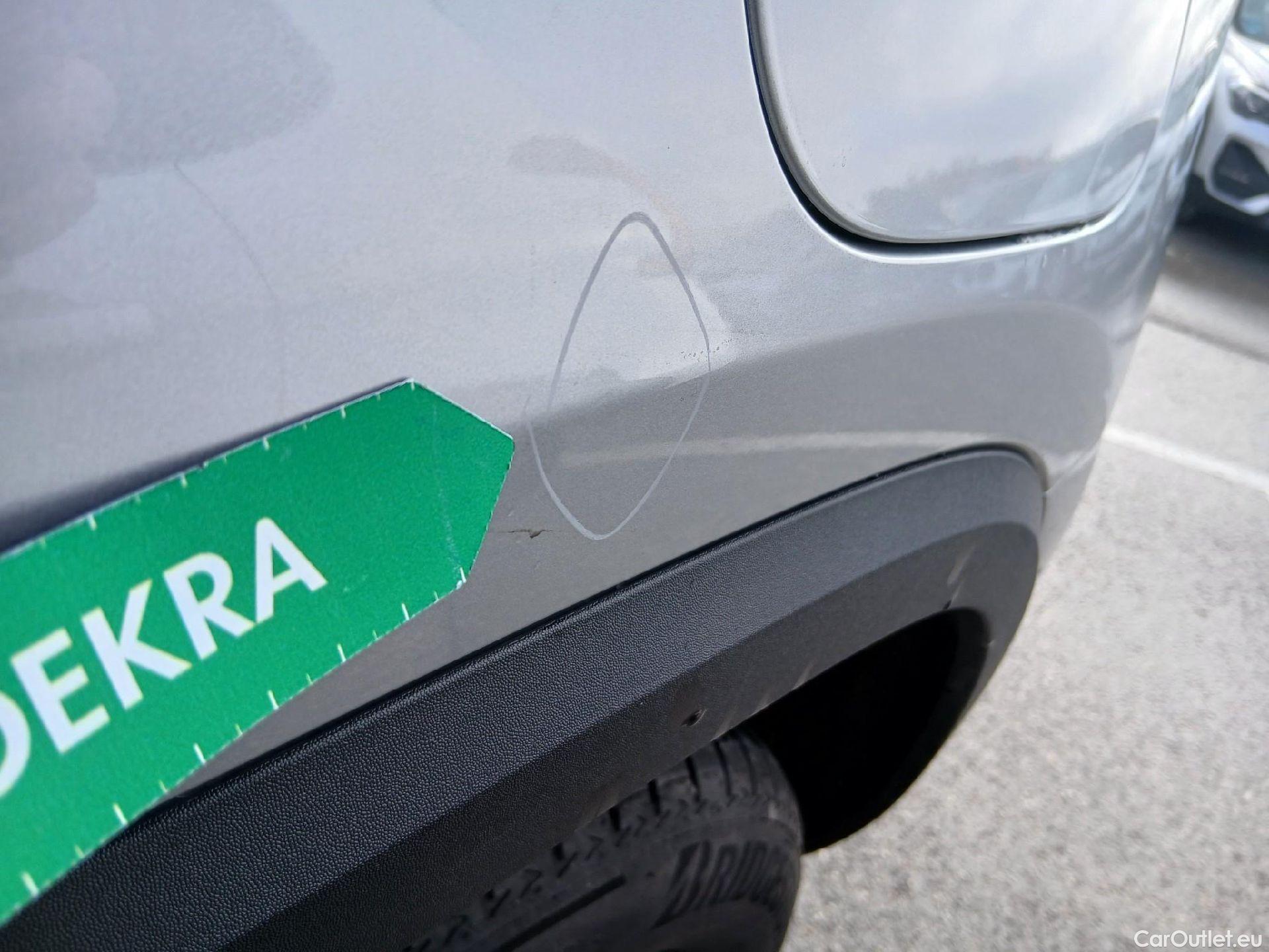  Mercedes  GLA MERCEDES-BENZ  / 2020 / 5P / todoterreno  250 e #13